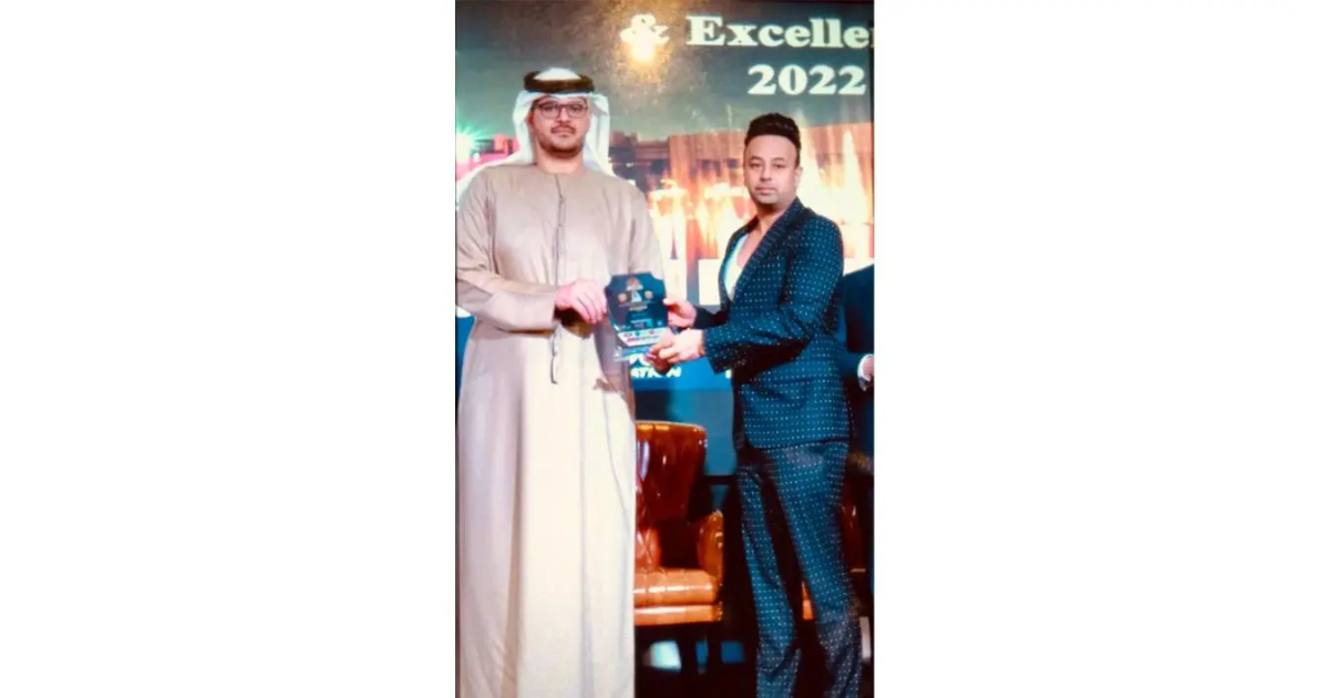 Satish Sanpal felicitated with the Rise of Industry Emirates Business Awards